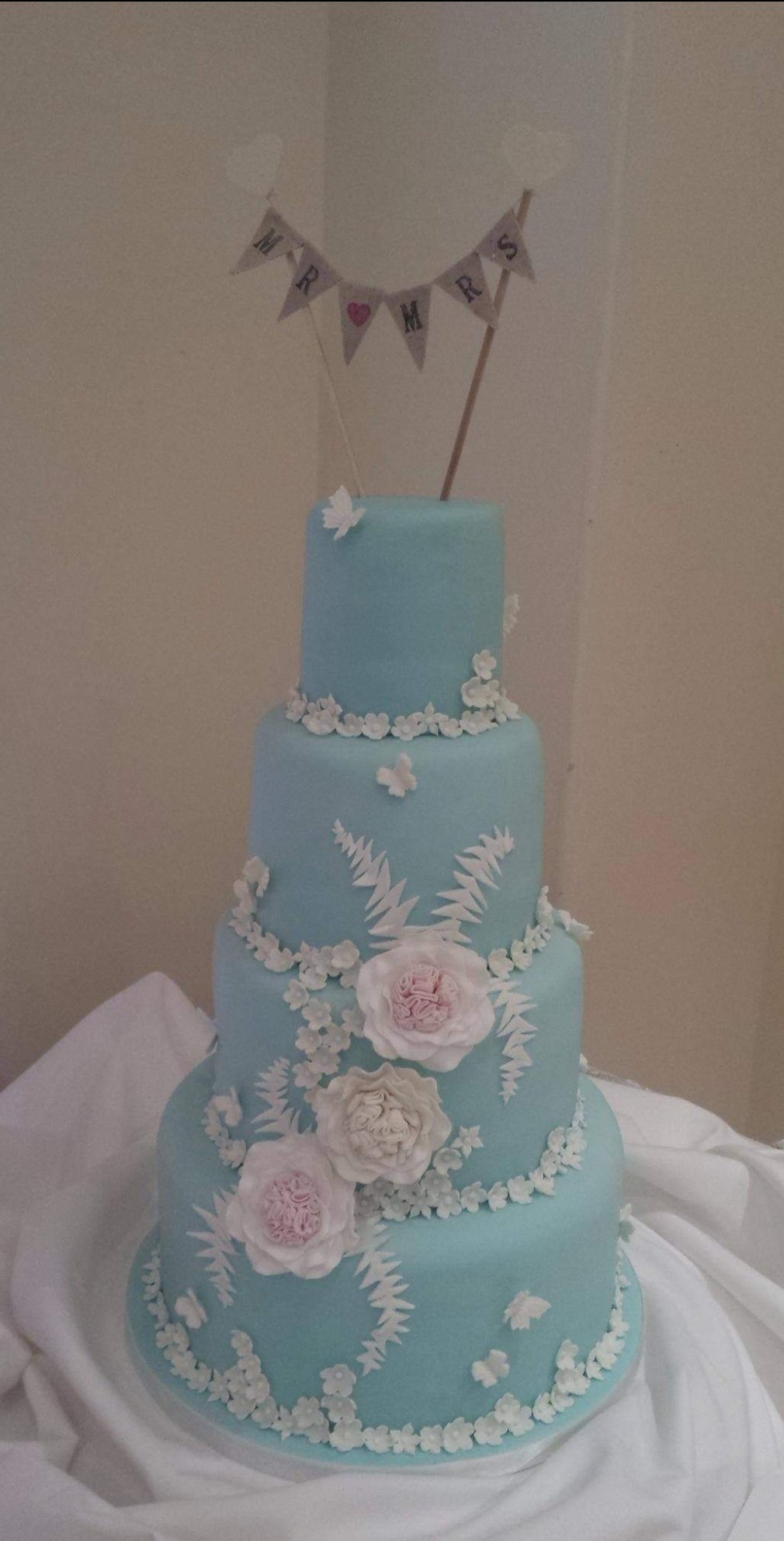 Wedding cake 4 by Kim’s Cake Gallery