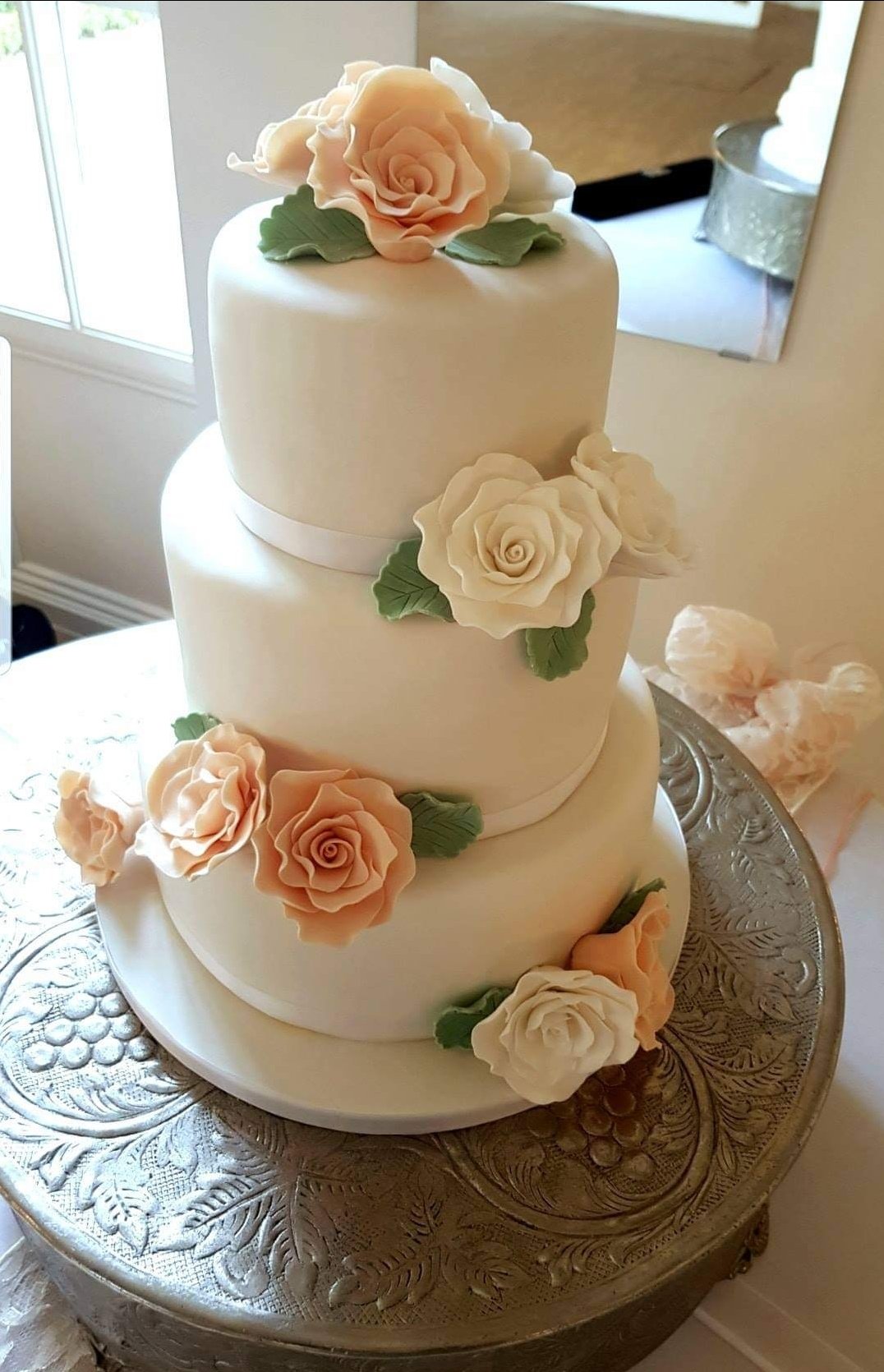 Wedding cake 15 by Kim’s Cake Gallery