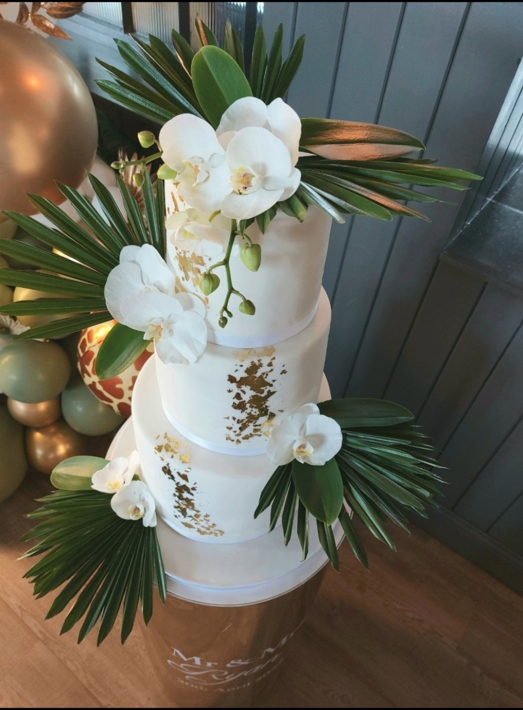 Wedding cake 35 by Kim’s Cake Gallery