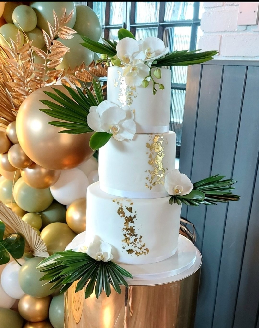 Wedding cake 36 by Kim’s Cake Gallery